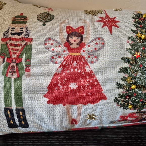 Nutcracker Christmas pillow Handmade NEW 12 x 25 - Picture 4 of 9